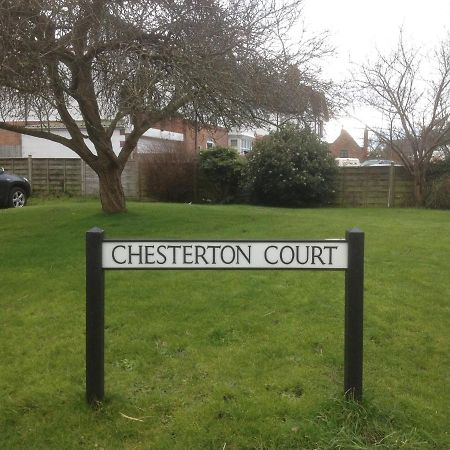 Chesterton Court Apartment Gloucester Extérieur photo