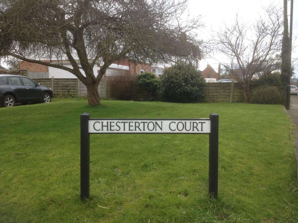 Chesterton Court Apartment Gloucester Extérieur photo